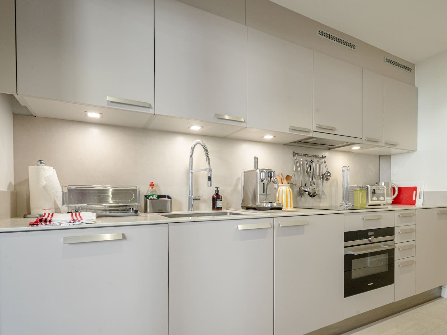 Fully equipped modern kitchen